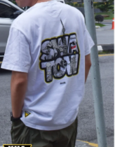 馬來西亞古晉街頭文化衫拍攝｜用服飾講述南洋人文故事