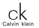 Calvin Klein：現代極簡主義與全球時尚生活方式的代表